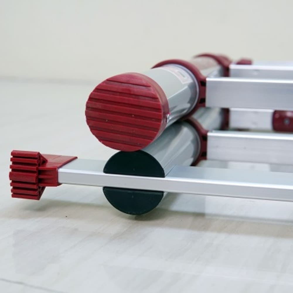 Thang nhôm rút gọn Fujihome TLA07R đế cao su