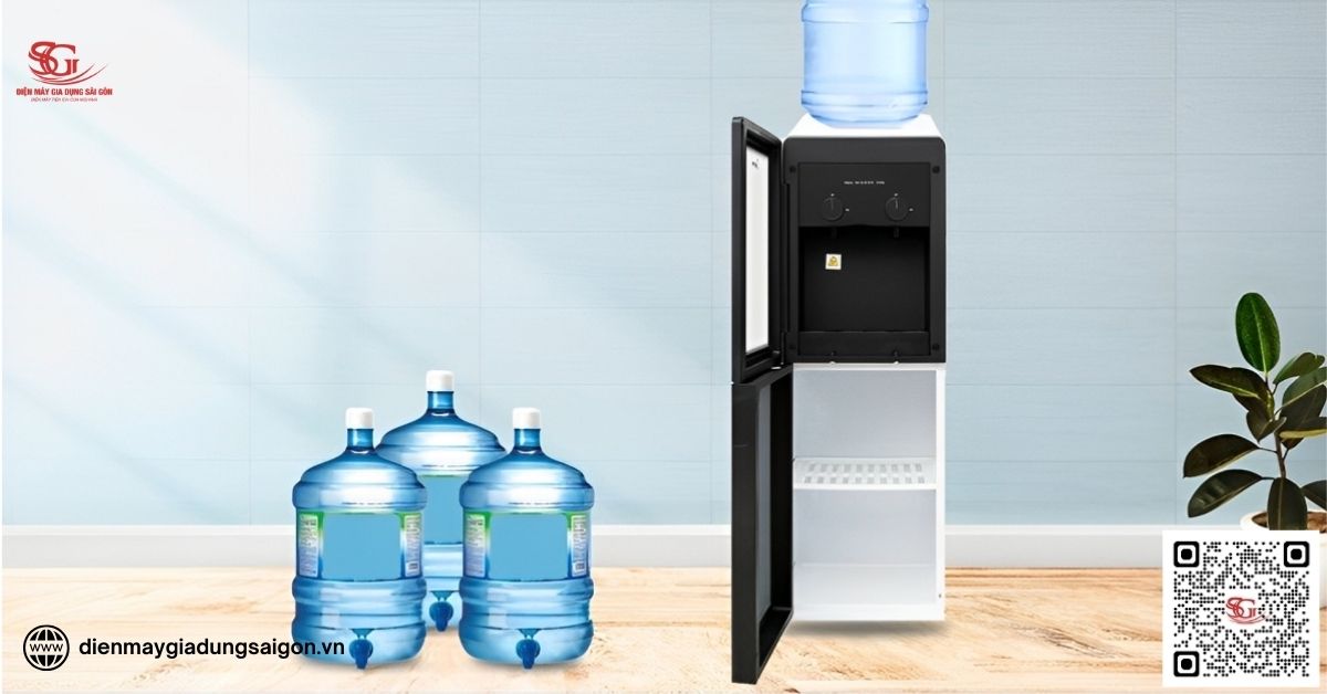 Bình chứa nước bị đóng cặn bẩn