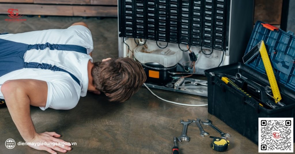 Kiểm tra nguồn điện để không xảy ra trường hợp tủ lạnh không lạnh 
