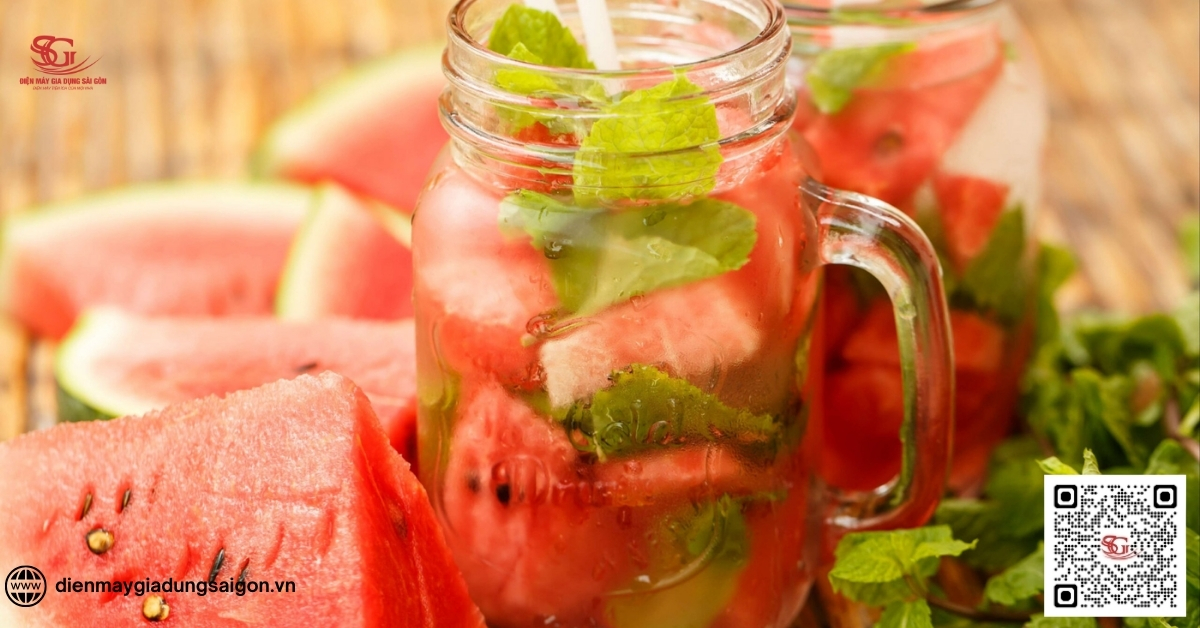 Cách làm nước detox đẹp da từ dưa hấu, bạc hà