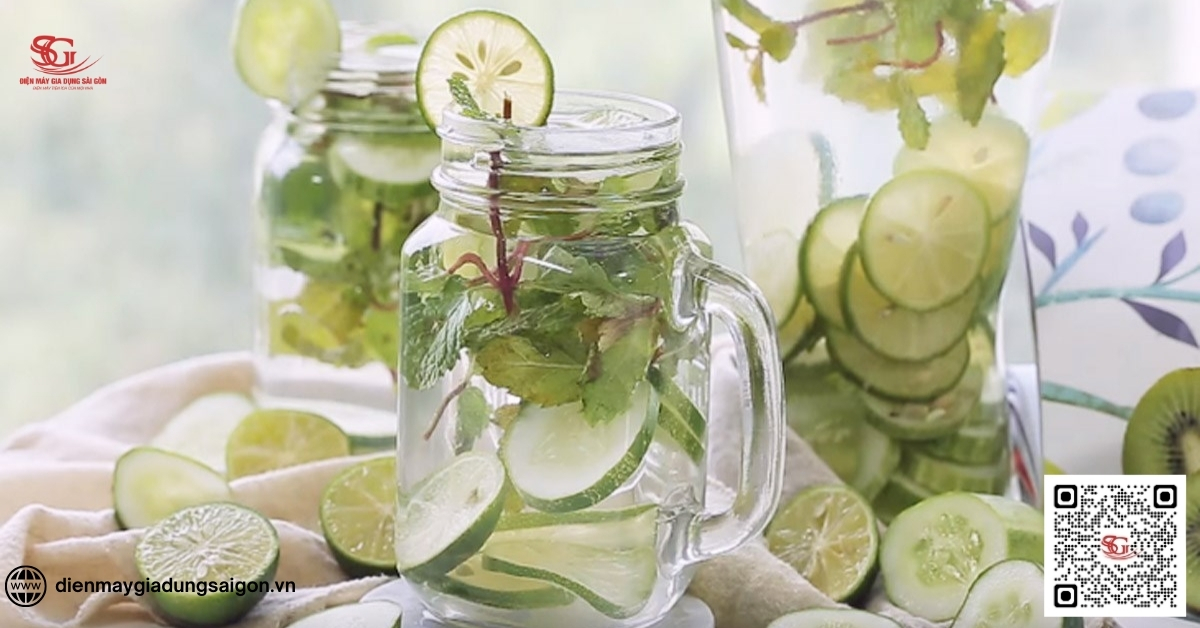 Làm nước detox đẹp da từ dưa chuột